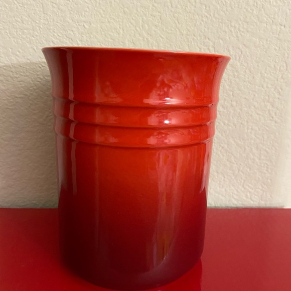 Le Creuset 1.1L Utensil Crock Cerise New - Picture 3 of 5